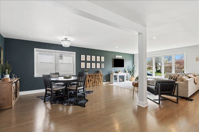 8154 N Root Court, Niles, IL 60714