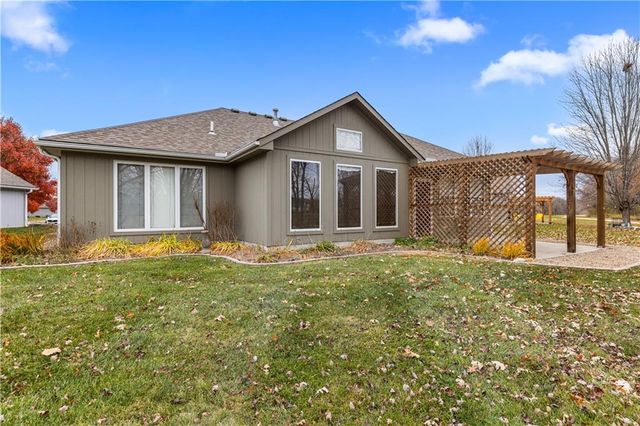 5416 S Downey Court, Independence, MO 64055