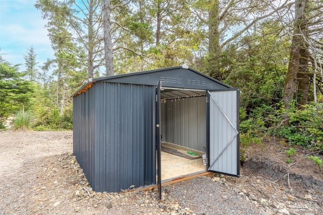 1605 243rd Lane, Ocean Park, WA 98640