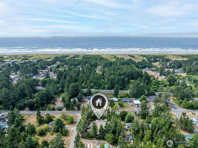 1605 243rd Lane, Ocean Park, WA 98640
