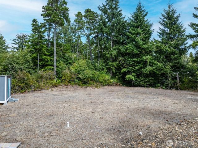 1605 243rd Lane, Ocean Park, WA 98640