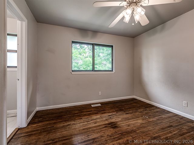 113 W 31st Place, Sand Springs, OK 74063
