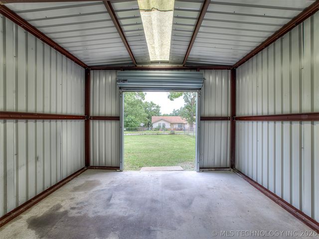 113 W 31st Place, Sand Springs, OK 74063