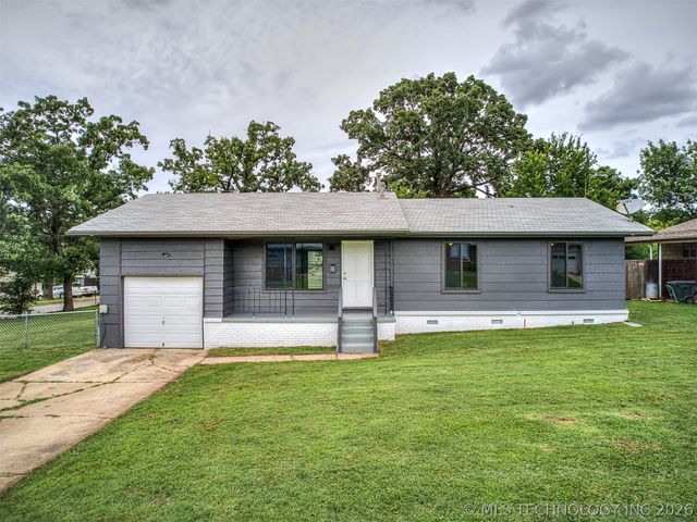 113 W 31st Place, Sand Springs, OK 74063