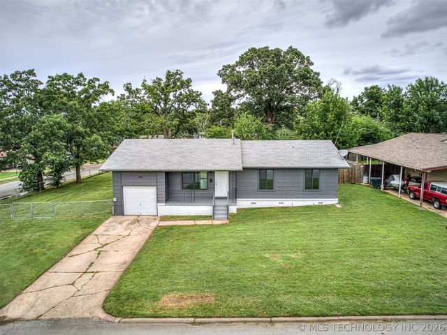 113 W 31st Place, Sand Springs, OK 74063