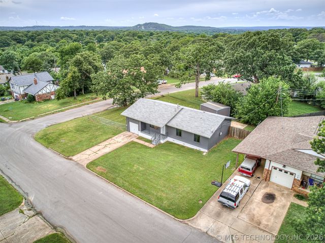 113 W 31st Place, Sand Springs, OK 74063