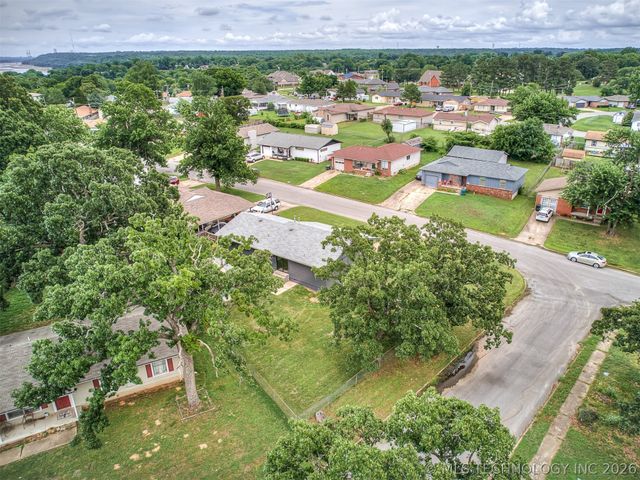 113 W 31st Place, Sand Springs, OK 74063