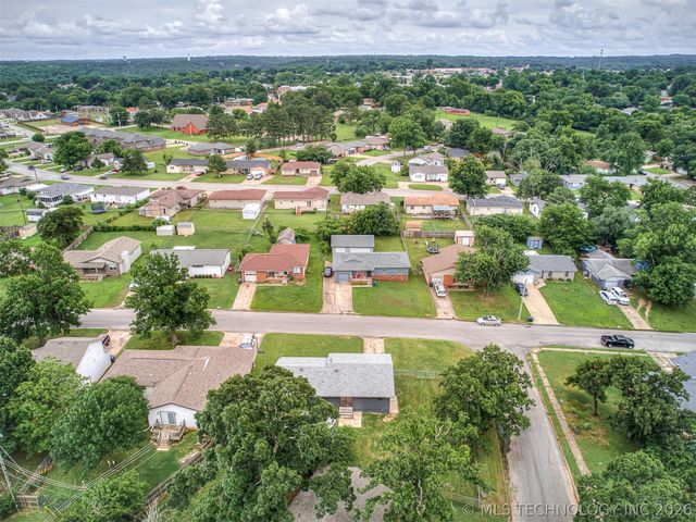 113 W 31st Place, Sand Springs, OK 74063