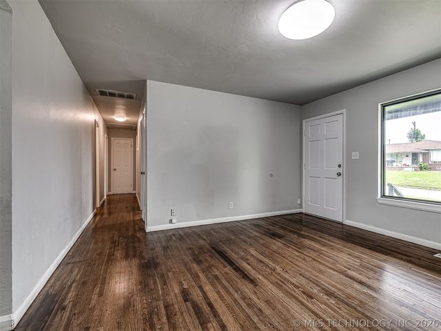 113 W 31st Place, Sand Springs, OK 74063