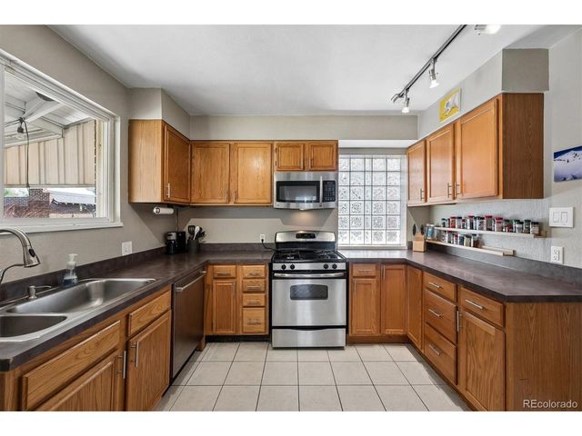 3154 N Columbine St, Denver, CO 80205