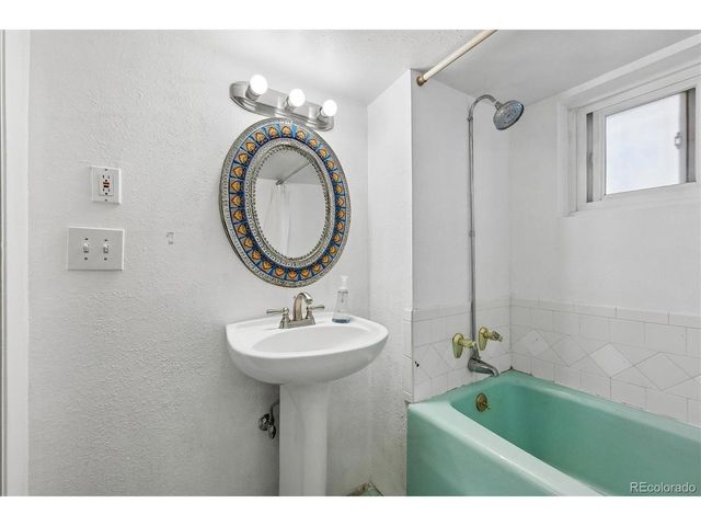 3154 N Columbine St, Denver, CO 80205