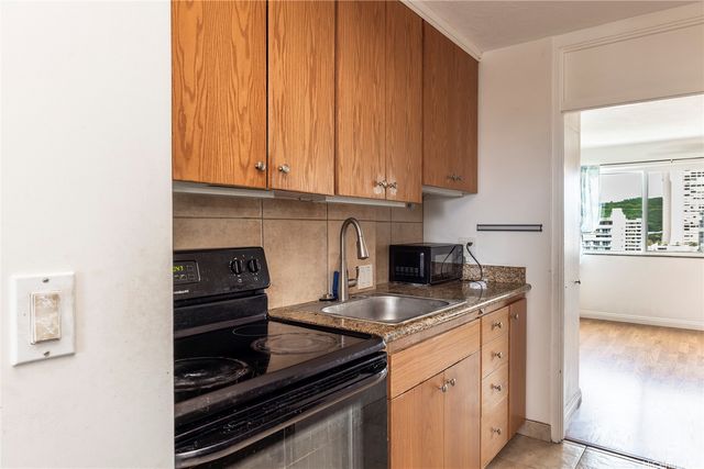 1710 Makiki Street PH7, Honolulu, HI 96822