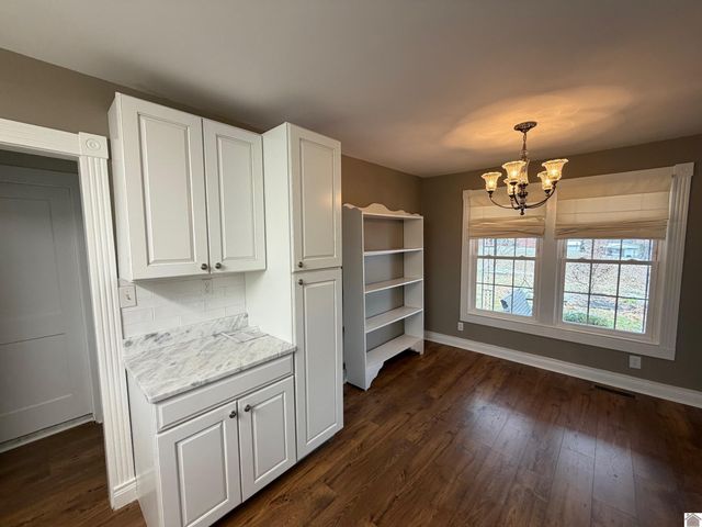 3975 CONTEST ROAD, Paducah, KY 42001