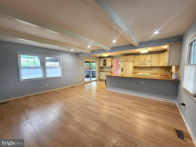13201 MOSS RANCH LN, Fairfax, VA 22033