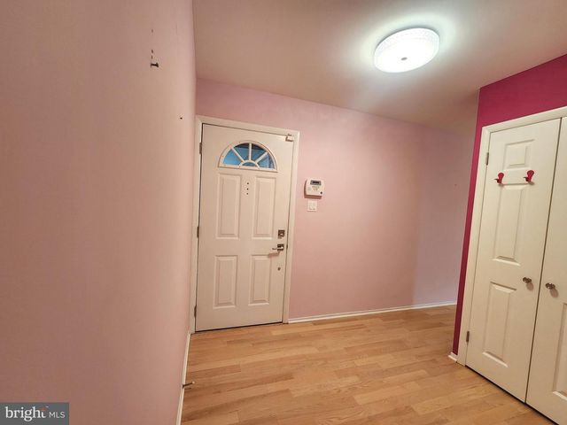 13201 MOSS RANCH LN, Fairfax, VA 22033