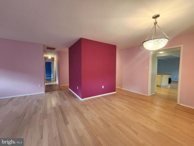 13201 MOSS RANCH LN, Fairfax, VA 22033