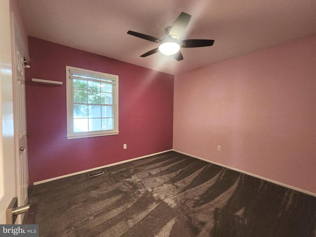 13201 MOSS RANCH LN, Fairfax, VA 22033
