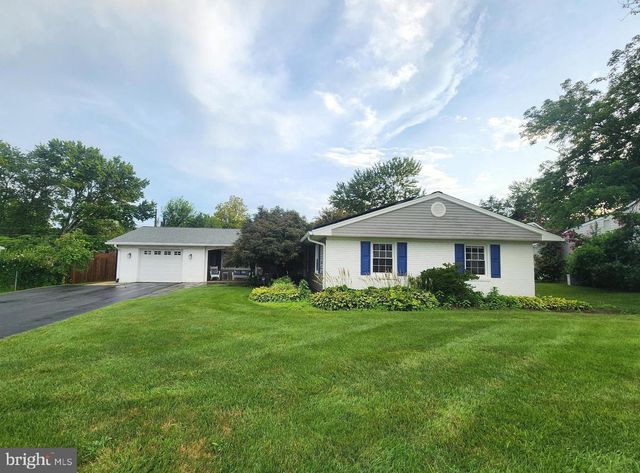 13201 MOSS RANCH LN, Fairfax, VA 22033