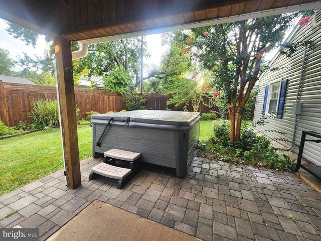 13201 MOSS RANCH LN, Fairfax, VA 22033