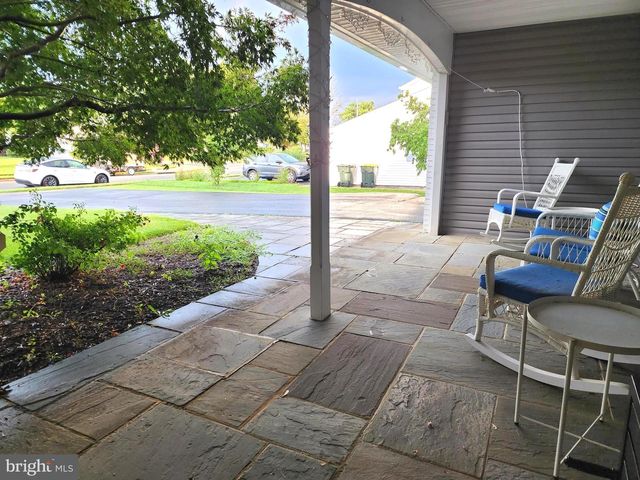 13201 MOSS RANCH LN, Fairfax, VA 22033