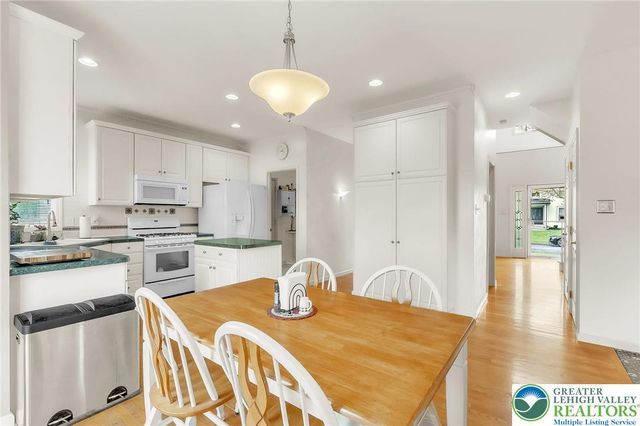 1785 Clarendon Drive, Forks Twp, PA 18040