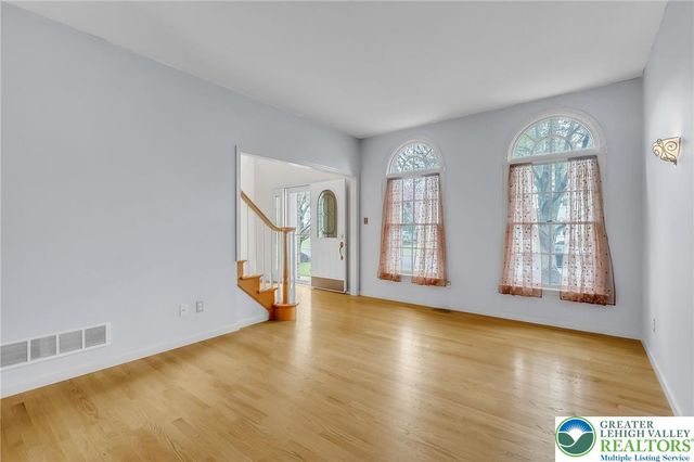 1785 Clarendon Drive, Forks Twp, PA 18040