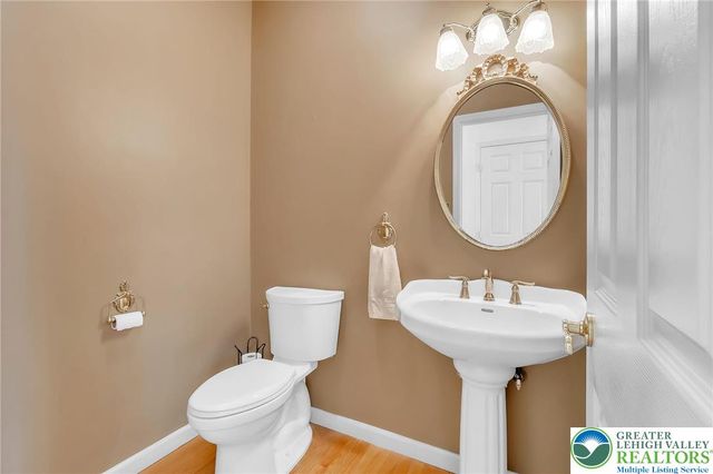 1785 Clarendon Drive, Forks Twp, PA 18040