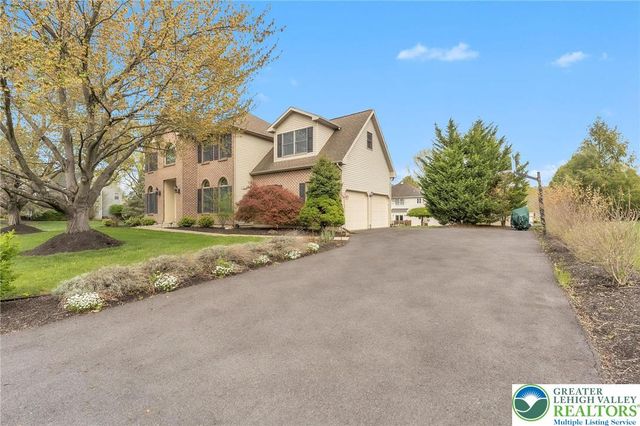 1785 Clarendon Drive, Forks Twp, PA 18040