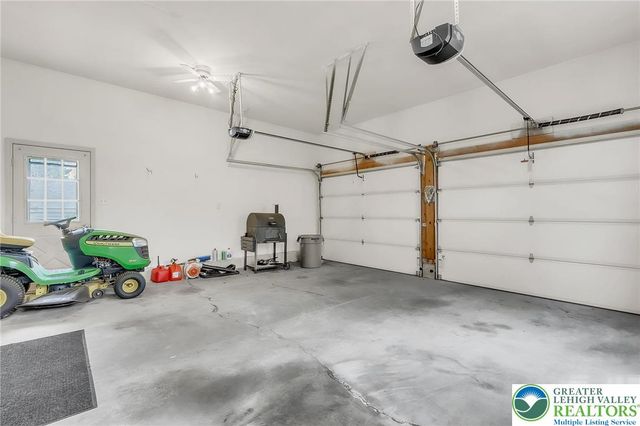 1785 Clarendon Drive, Forks Twp, PA 18040
