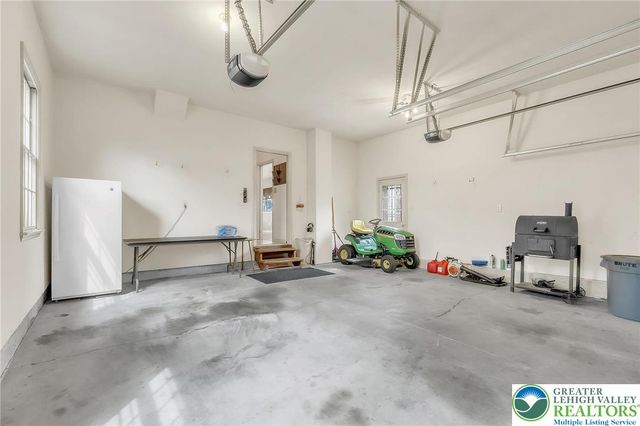 1785 Clarendon Drive, Forks Twp, PA 18040