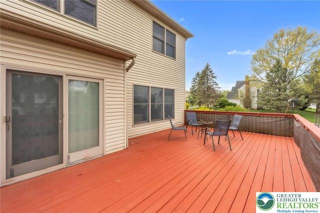 1785 Clarendon Drive, Forks Twp, PA 18040