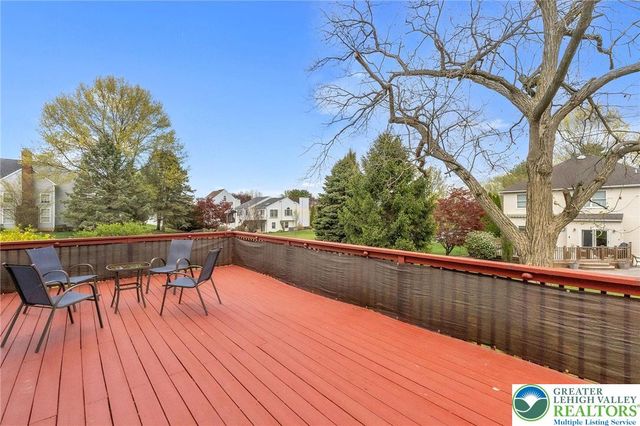 1785 Clarendon Drive, Forks Twp, PA 18040