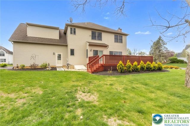 1785 Clarendon Drive, Forks Twp, PA 18040