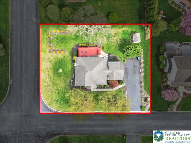 1785 Clarendon Drive, Forks Twp, PA 18040
