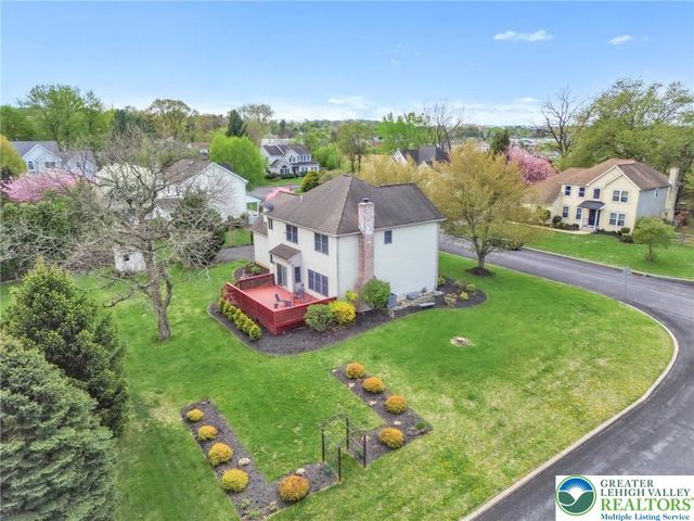 1785 Clarendon Drive, Forks Twp, PA 18040