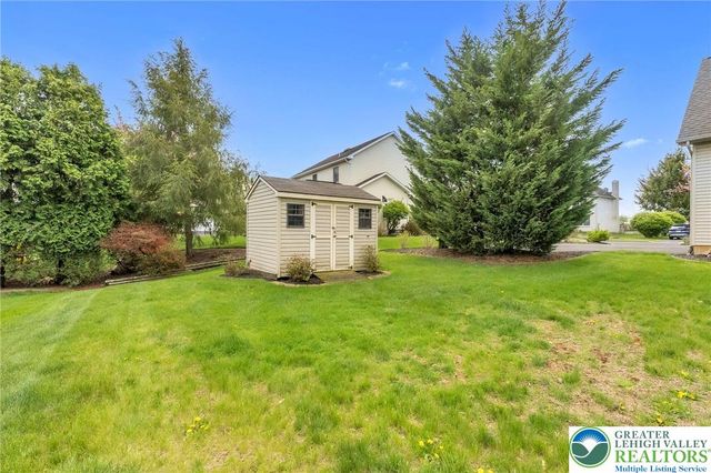 1785 Clarendon Drive, Forks Twp, PA 18040