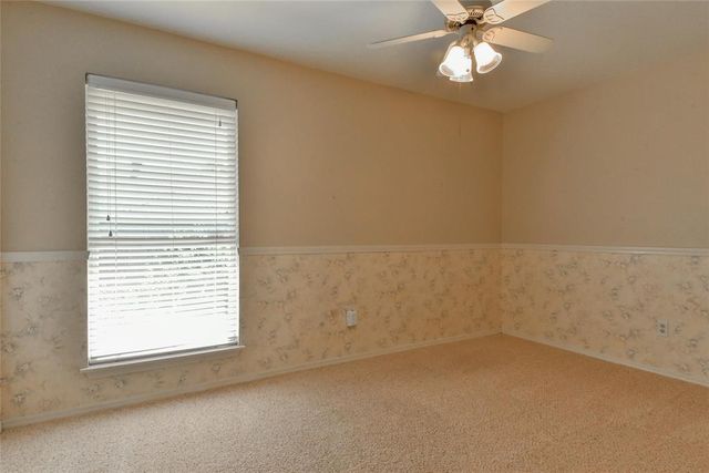 612 Fox Hunt Lane, Edmond, OK 73003