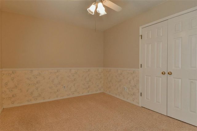 612 Fox Hunt Lane, Edmond, OK 73003