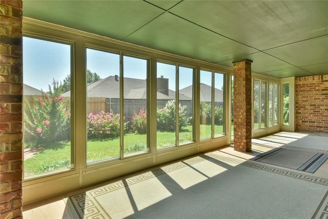 612 Fox Hunt Lane, Edmond, OK 73003