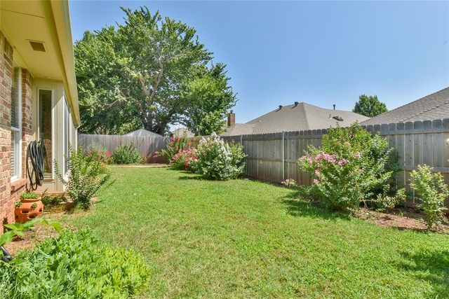 612 Fox Hunt Lane, Edmond, OK 73003