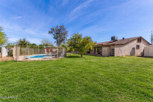 1600 W ALAMO Drive, Chandler, AZ 85224