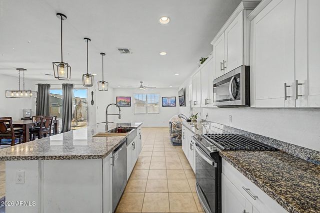 11014 W MARGUERITE Avenue, Tolleson, AZ 85353