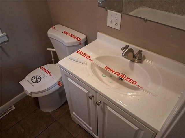 7804 Booth Avenue, Kansas City, MO 64138