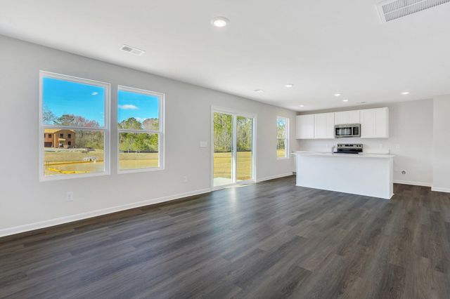 7071 Windham Way, Ladson, SC 29456