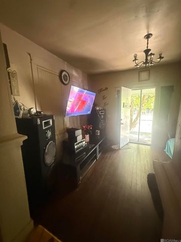 2526 Huron St, Baton Rouge, LA 70805