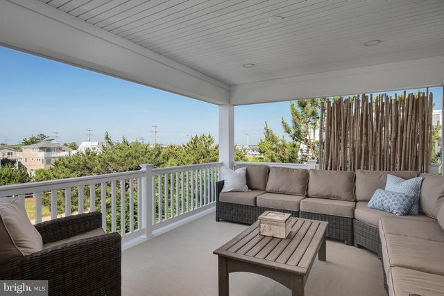 8 E 73RD ST, Harvey Cedars, NJ 08008