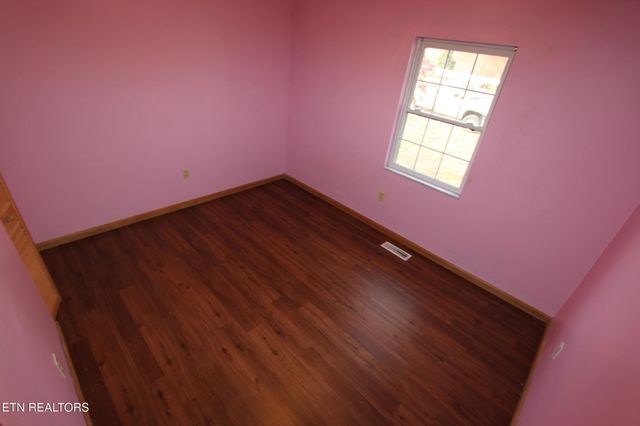 150 Osborne St, Loudon, TN 37774