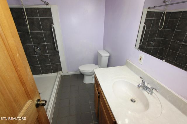 150 Osborne St, Loudon, TN 37774