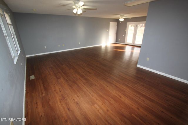 150 Osborne St, Loudon, TN 37774