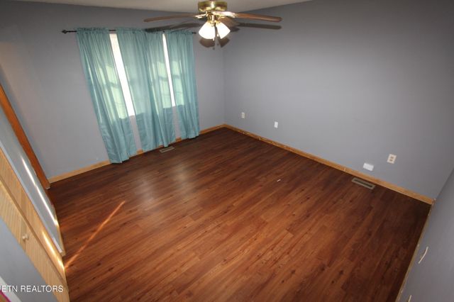 150 Osborne St, Loudon, TN 37774